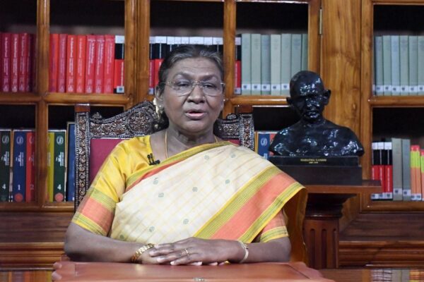 Maha-Kumbh का दौरा करने के लिए आज, त्रिवेनी संगम में पवित्र विभाग