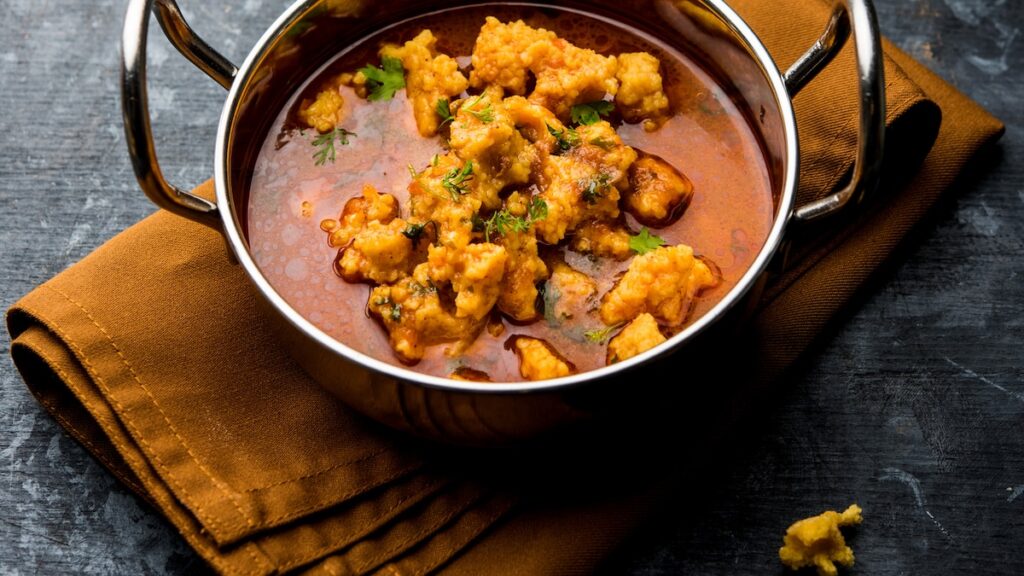 5 आसान टिप्स मूंग दल वादी (मंगोडी) को घर पर बनाने के लिए 5 आसान टिप्स मूंग दल वादी (मंगोडी) को घर पर बनाने के लिए