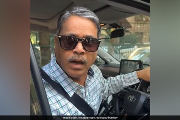 दिल्ली का आदमी अपनी कार के साथ चल रहे कुत्ते का बचाव करता है, ऑनलाइन आक्रोश का वीडियो स्पार्क करता है