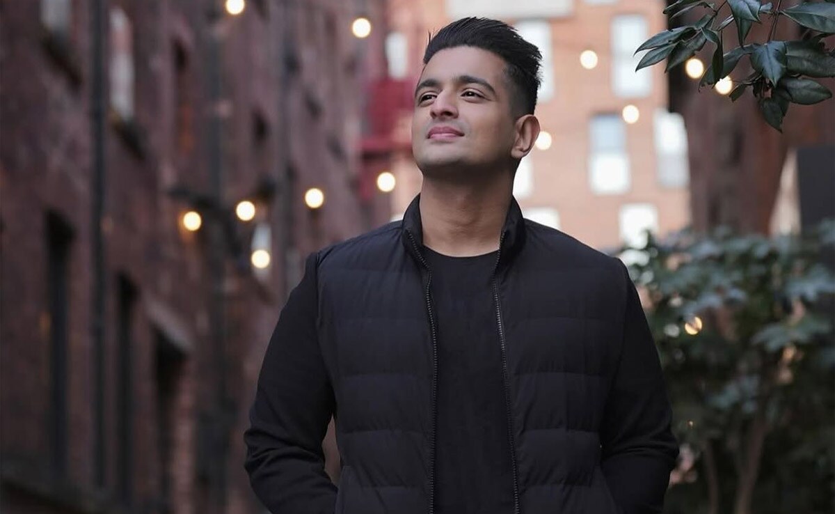 “एक नई कहानी लिखने की कोशिश कर रहा है:” रणवीर अल्लाहबादिया पंक्ति के बाद पॉडकास्ट फिर से शुरू करें