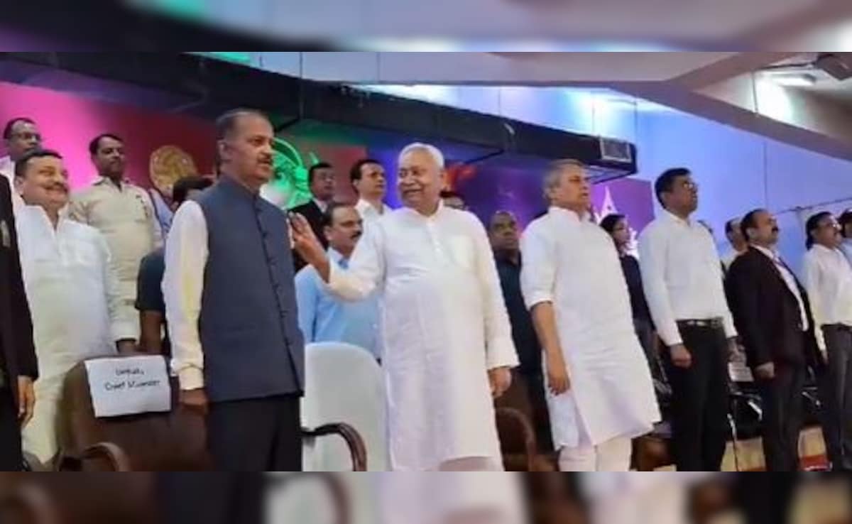 नेशनल हाइमन गेम्स, निथीश कुमार स्पोर्ट्स एनकाउंटर में बोलते हैं, हंसते हैं, फिडगेट्स