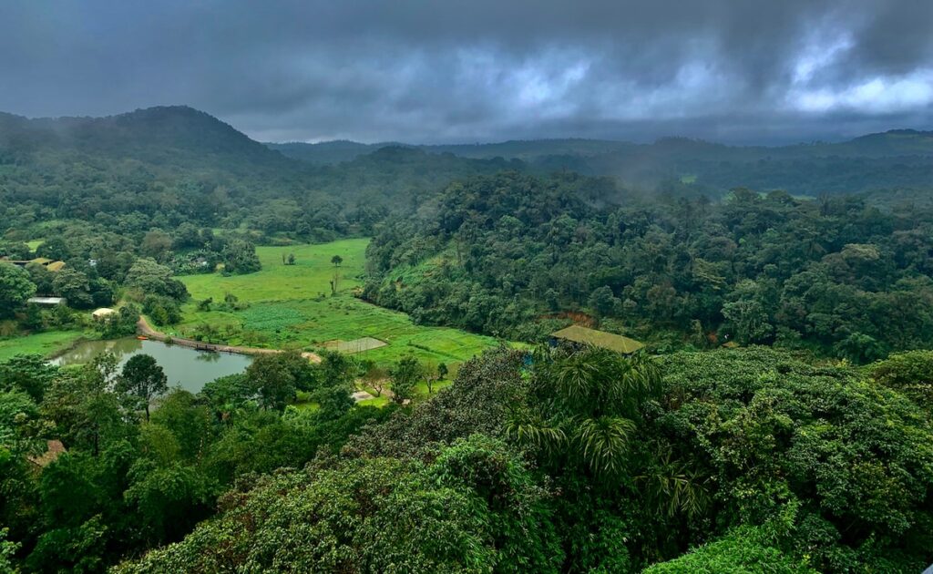 सबसे अच्छी हवा के साथ भारत में 6 पहाड़ी स्टेशन