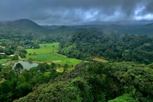 सबसे अच्छी हवा के साथ भारत में 6 पहाड़ी स्टेशन