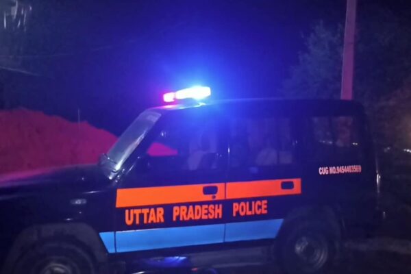 बलात्कार के साथ नर्स के अवरोध वीडियो।