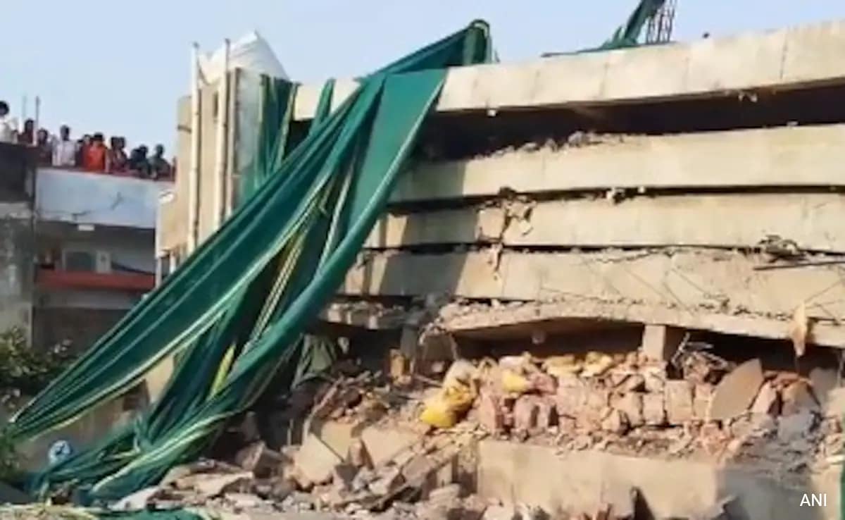 निर्माणाधीन इमारत तेलंगाना में 2, 2 को पकड़ने से डरती थी