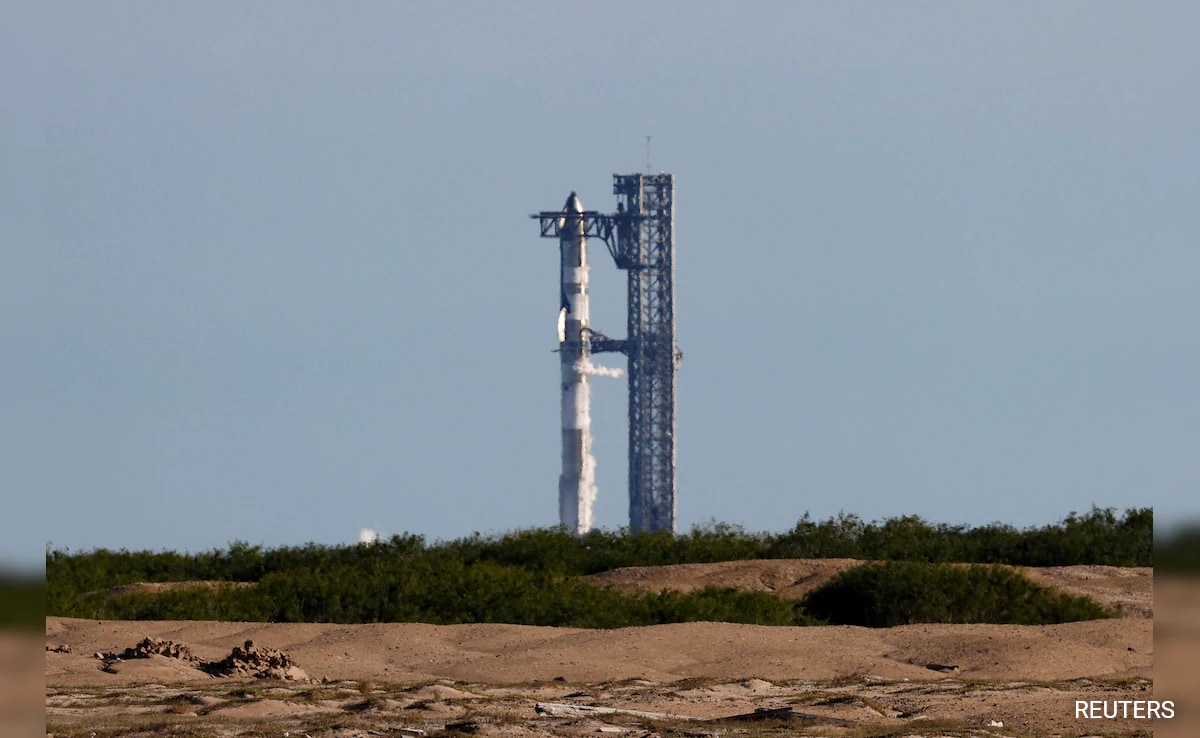 SpaceX चालक दल के पहले ध्रुवीय कक्षा में निजी अंतरिक्ष यात्री लॉन्च करेगा