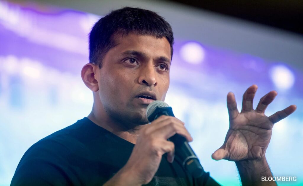 BYJU के संस्थापक संकट के बीच में लौटने का वादा करते हैं