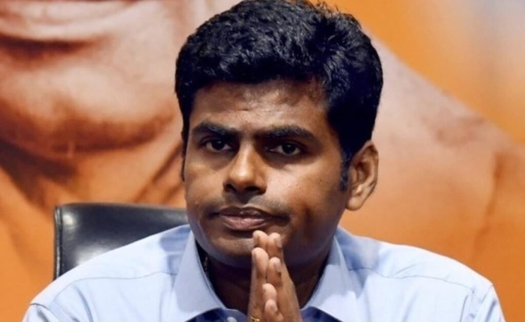 हिंदी कांग्रेस नियम के दौरान 3 भाषा अनिवार्य थी: भाजपा ए डीएमके