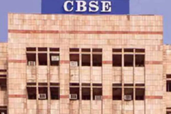 सीबीएसई दसवें, 12 के लिए नया पाठ्यक्रम जारी करता है; स्कूलों को निर्देशों का पालन करने के लिए कहा गया था