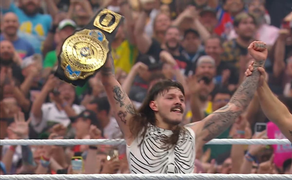 WWE रेसलमेनिया 41 नाइट 2 लाइव अपडेट: डोमिनिक मिस्टेरियो ने इंटरकांटिनेंटल चैम्पियनशिप जीतीं