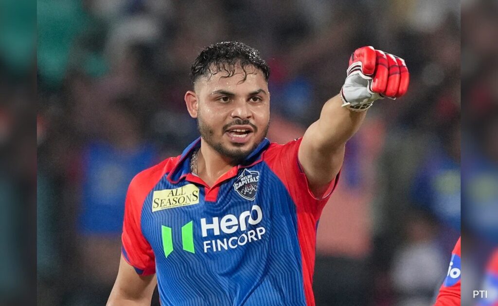 IPL 2025: Ashutosh Sharma de dc ने मंत्र में “बॉल, बॉल बॉल” को जासप्रित बुमराह द्वारा संचालित करने का प्रयास किया