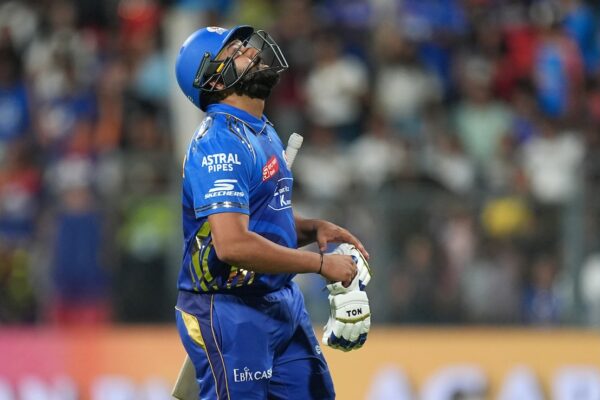 “मुझे और अधिक की जरूरत है, कोई छोटी 12-15 दौड़”: इयान बिशप, रवि शास्त्री ने रोहित शर्मा के साथ धैर्य खो दिया