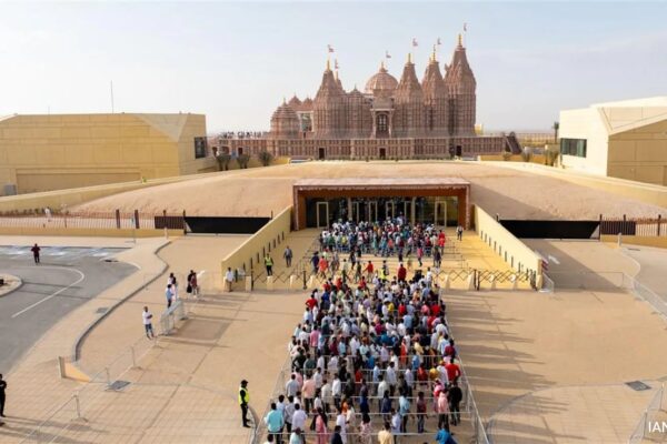 अबू धाबी में हिंदू मंदिर राम नवमी को महान उत्सव के साथ मनाते हैं