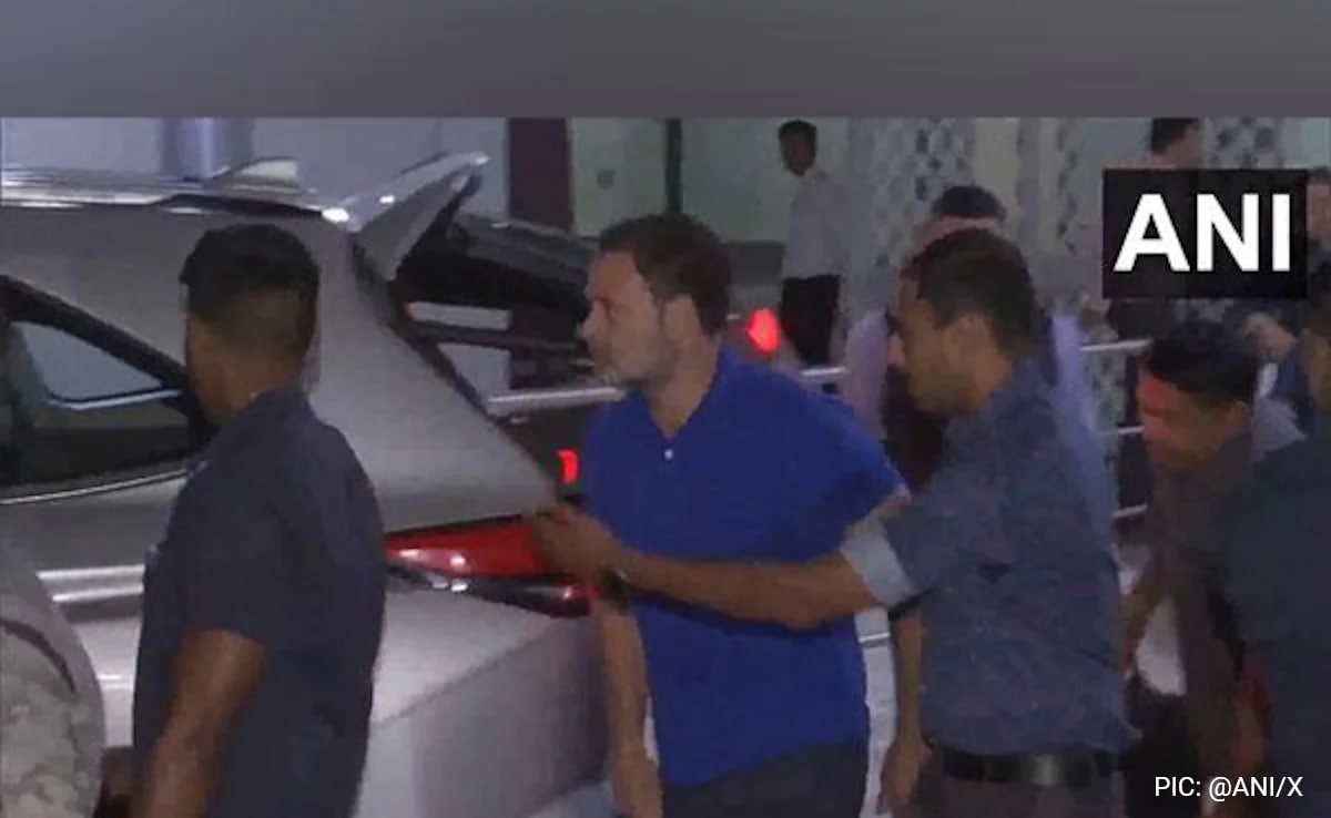 राहुल गांधी कश्मीर के हमले के कारण संयुक्त राज्य अमेरिका में एक छोटी यात्रा को कम करने के बाद घर पहुंचे