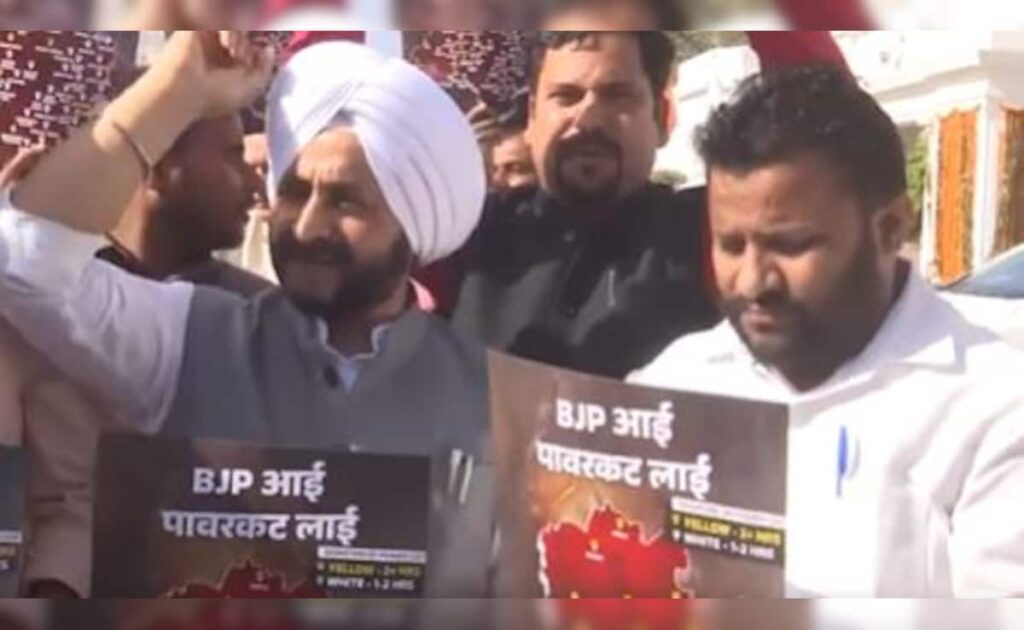 दिल्ली में कथित बिजली कटौती पर दिल्ली की विधानसभा में AAP बनाम भाजपा