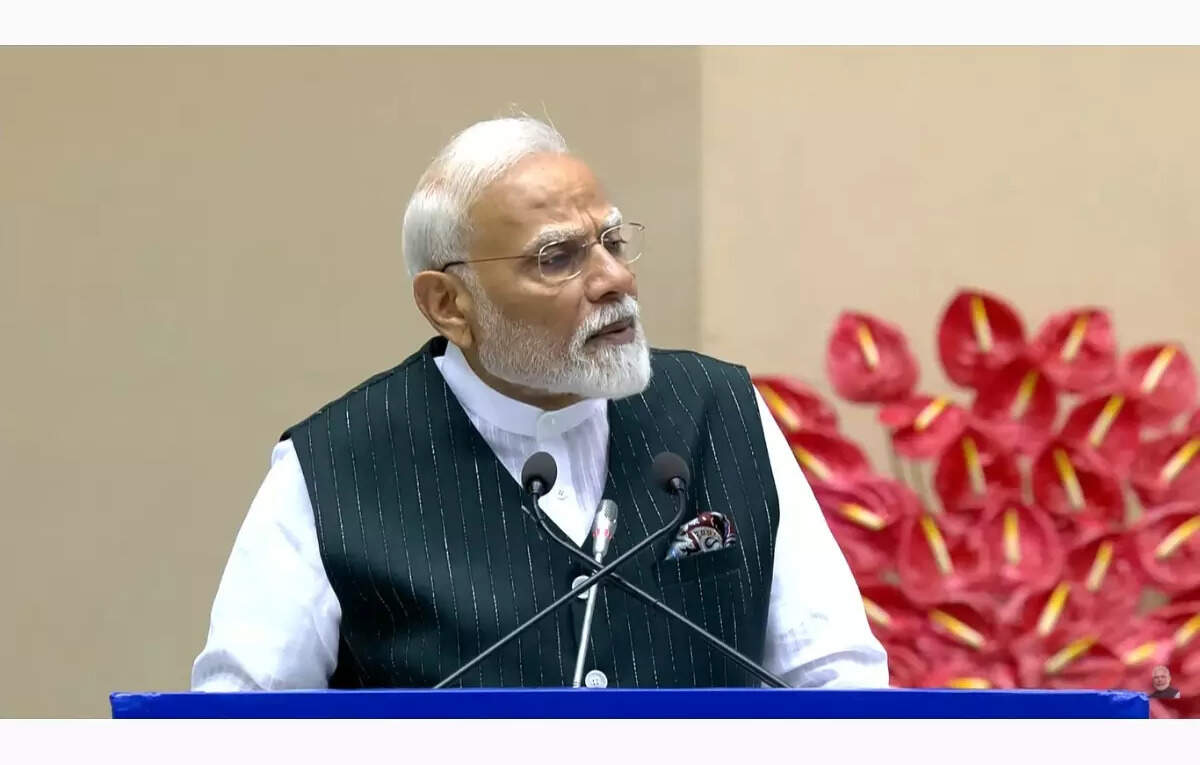 प्रधान मंत्री नरेंद्र मोदी ने तकनीकी शासन, नई कंपनियों के लिए आवेग, एमएसएमई, द इकोनॉमिक टाइम्स बी 2 बी का आग्रह किया