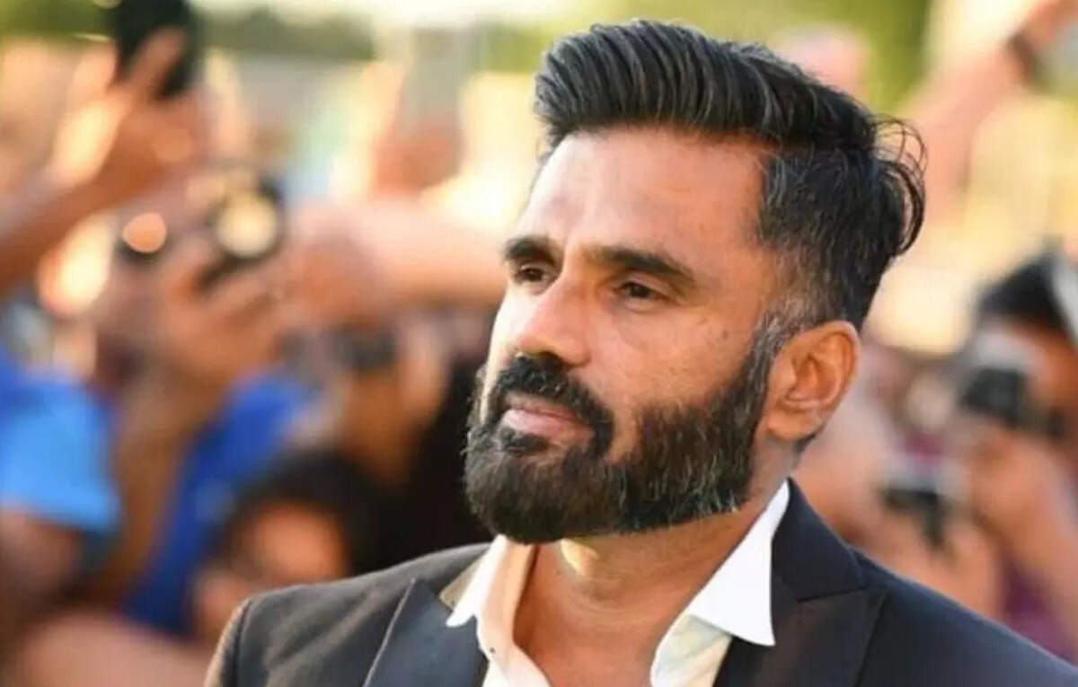 Suniel Shetty एक निवेशक के रूप में प्रीमियर लीग ग्लोबल क्रिकेट में प्रवेश करता है; अपने पुणे फ्रैंचाइज़ी, द इकोनॉमिक टाइम्स बी 2 बी का अधिग्रहण करता है