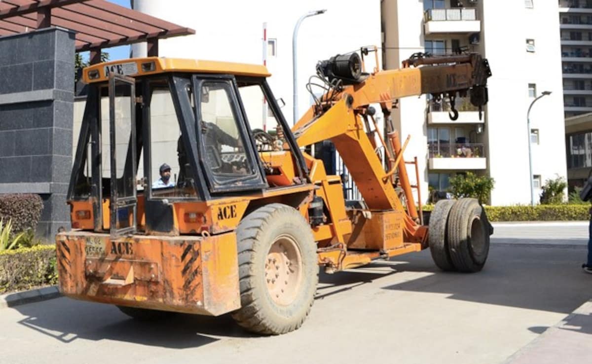 280 से अधिक अवैध धार्मिक साइटें एंटी-गंटेड ड्राइविंग में सेवानिवृत्त हुईं