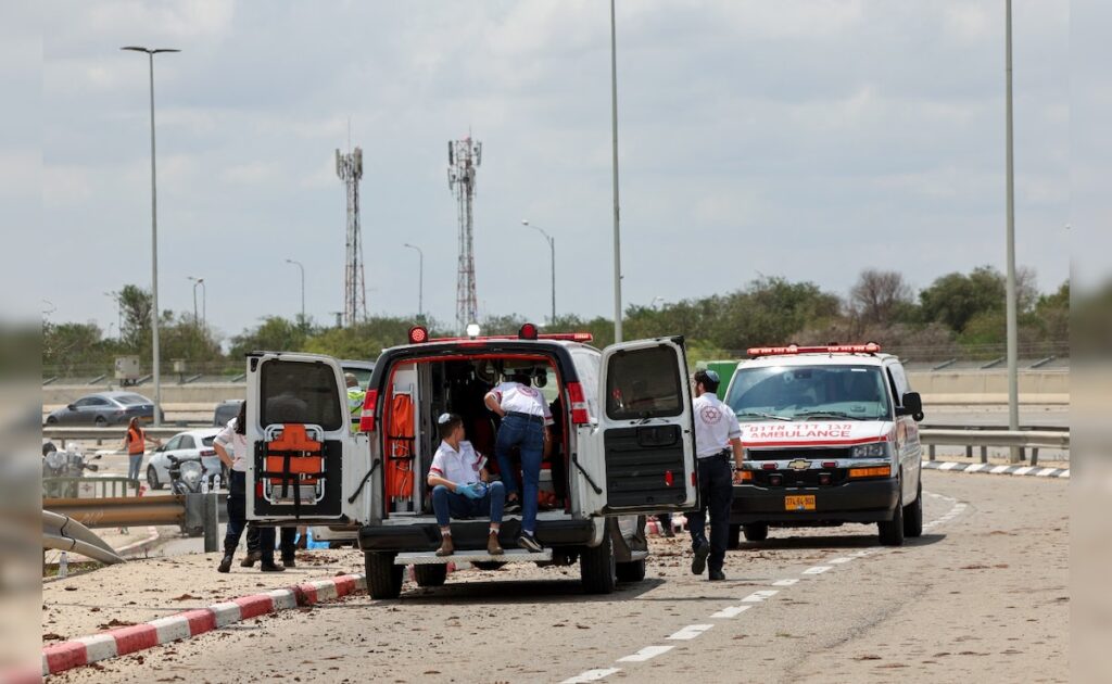 एयर इंडिया ने हौथी मिसाइल स्ट्राइक के बाद 6 मई तक तेल अवीव उड़ानों को निलंबित कर दिया एयर इंडिया ने हौथी मिसाइल स्ट्राइक के बाद 6 मई तक तेल अवीव उड़ानों को निलंबित कर दिया