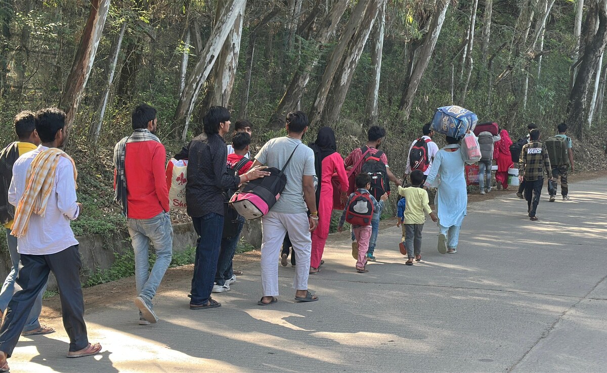 भारत-पाकिस्तान में पाहलगाम के हमले के बाद तनाव: रिपोर्टर का अखबार: हम सिर्फ जीना चाहते हैं