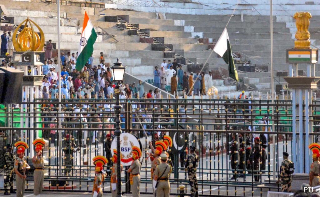 अटारी, हुसैनुवाला में कोई सेवानिवृत्ति समारोह नहीं हैं, पाक सीमा के साथ सदकी पोस्ट: बीएसएफ