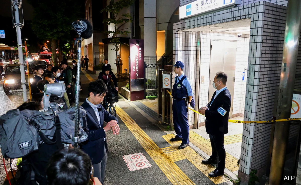 हत्या के प्रयास का आरोप लगाते हुए