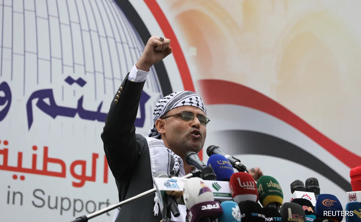 हौथी के वरिष्ठ अधिकारी का कहना है कि वह गाजा का समर्थन करने के लिए इजरायल पर हमला करना जारी रखेंगे
