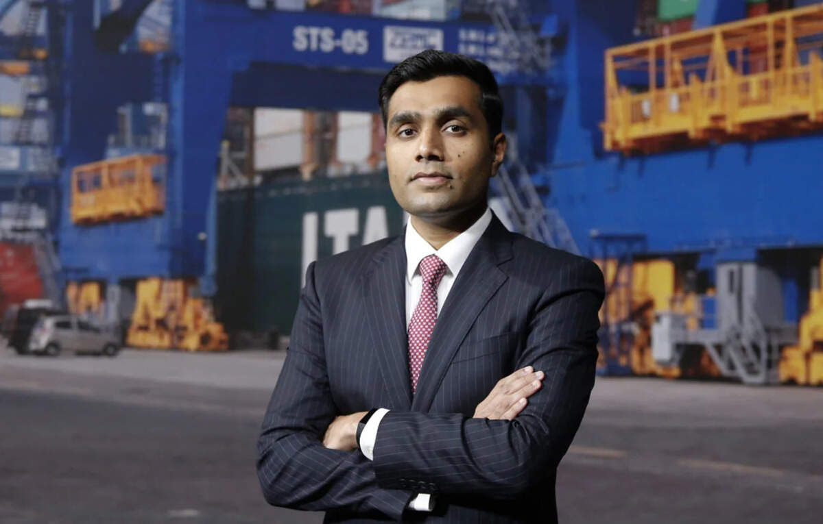 करण अडानी, द इकोनॉमिक टाइम्स बी 2 बी