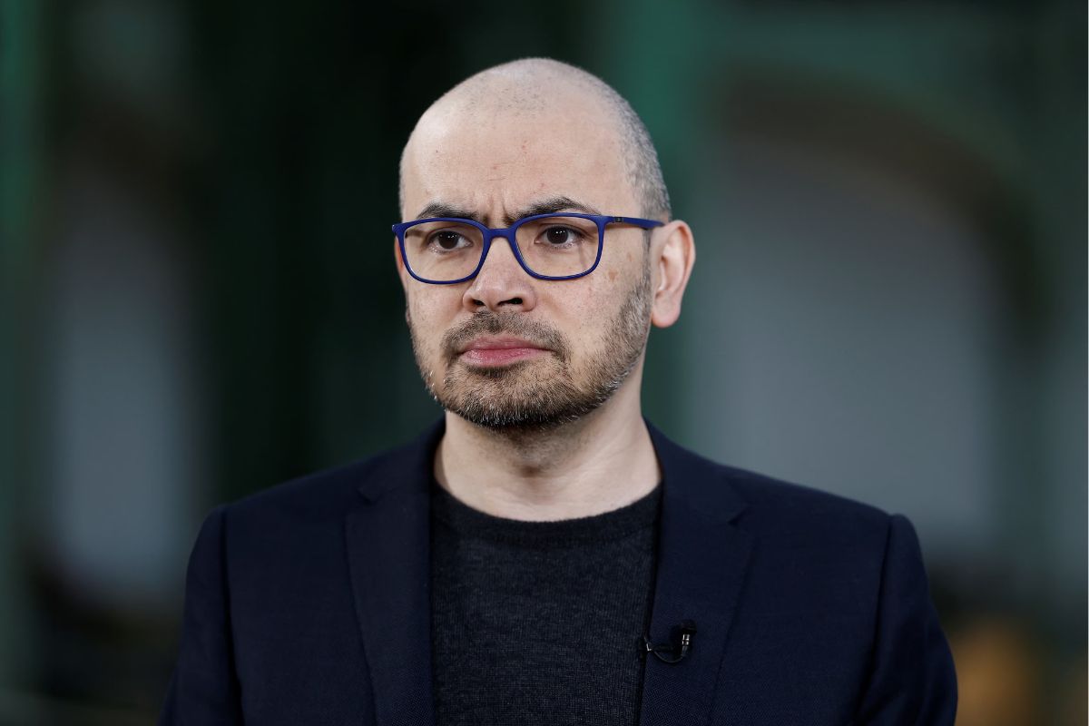 Google DeepMind की डेमिस हसाबिस एक AI ईमेल सहायक का निर्माण करना चाहता है जो अपनी शैली में जवाब दे सकता है: रिपोर्ट