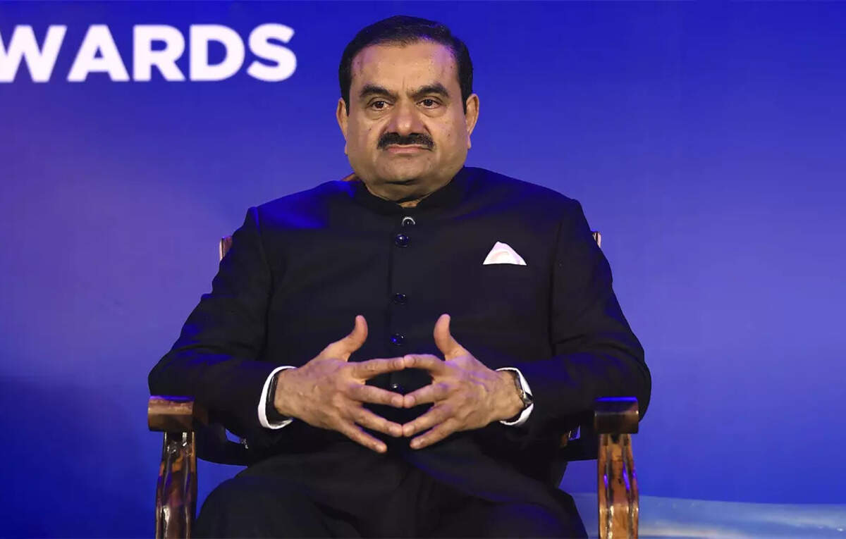 प्रतियोगियों की तुलना में कम, बी 2 बी समाचार, आर्थिक समय बी 2 बी