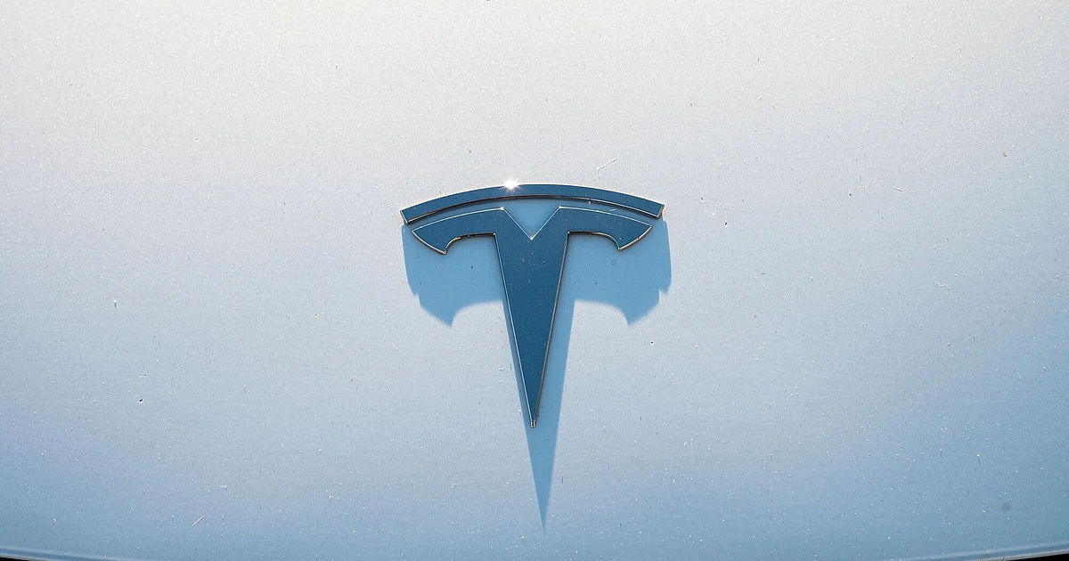 टेस्ला ऑटोपायलट के दुरुपयोग को रोक नहीं सका, सुरक्षा विशेषज्ञ गवाही देता है