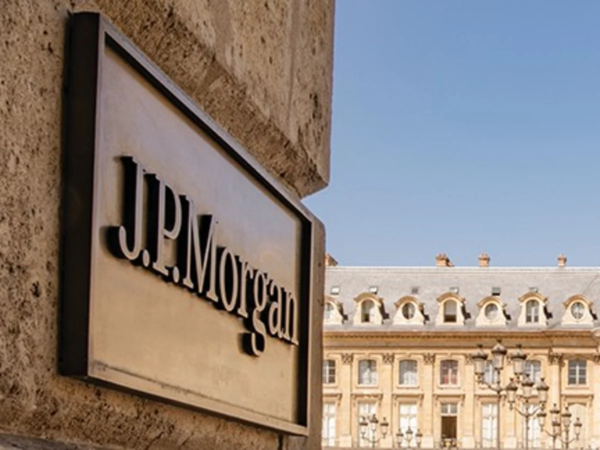 जेपी मॉर्गन ने $ 4 बिलियन की बिक्री के साथ अमेरिकन बैंक के ऋण की शुरुआत की