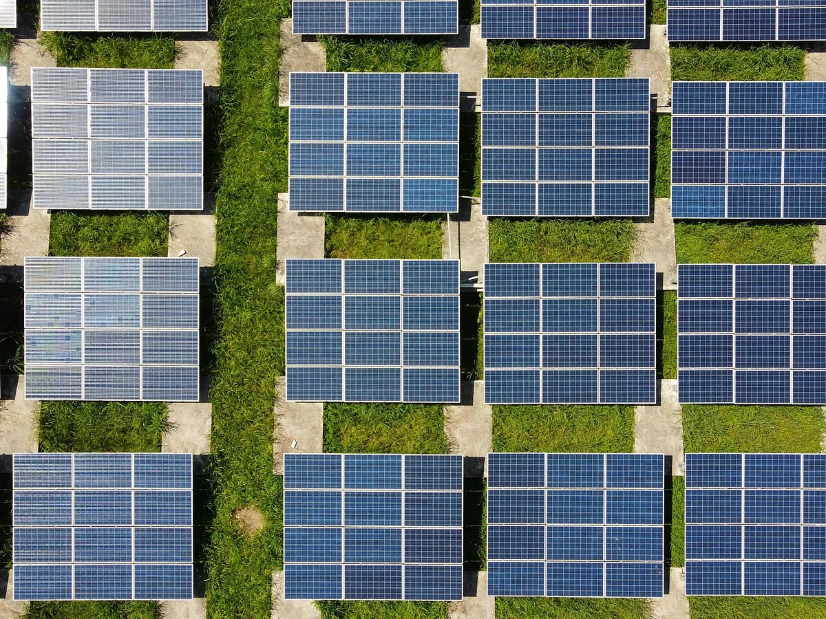 मल्टीबैगर PSU ireda शेयरों की कीमत Q1 गिरावट के शुद्ध मुनाफे के बाद 6% पागल है, जो 36% वर्ष -सियर है; स्टॉक 25% ytd गिरा