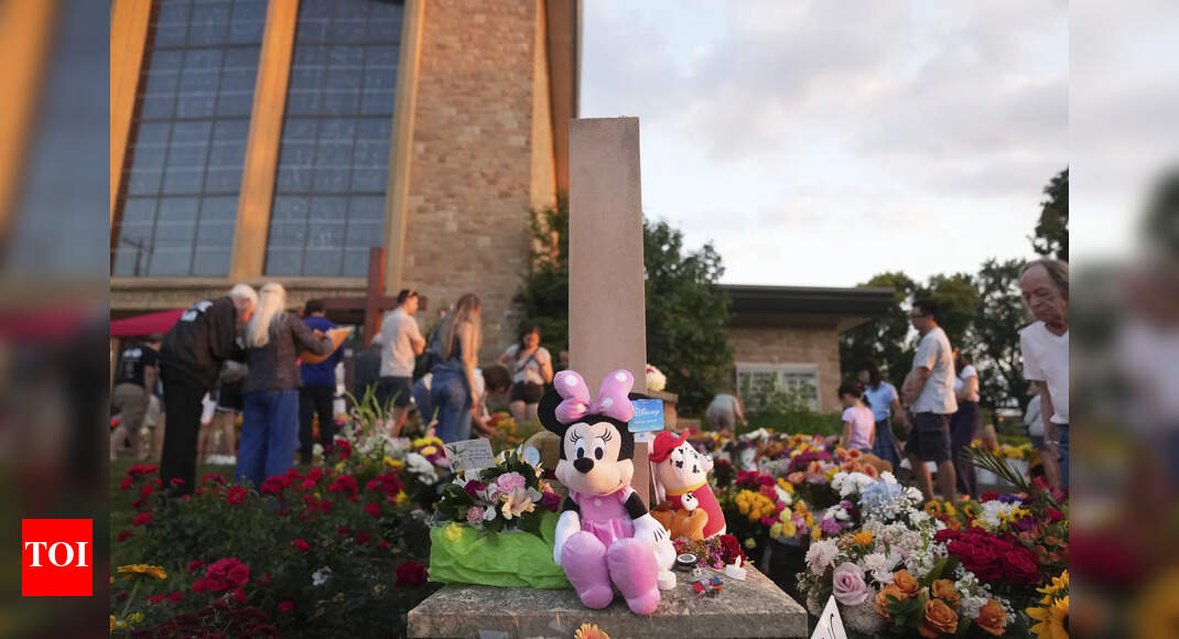 ‘यह एक चर्च या धार्मिक हमला नहीं है’: रॉबिन वेस्टमैन ने अखबार में लिखा था, मिनियापोलिस से पहले चार | दुनिया से समाचार