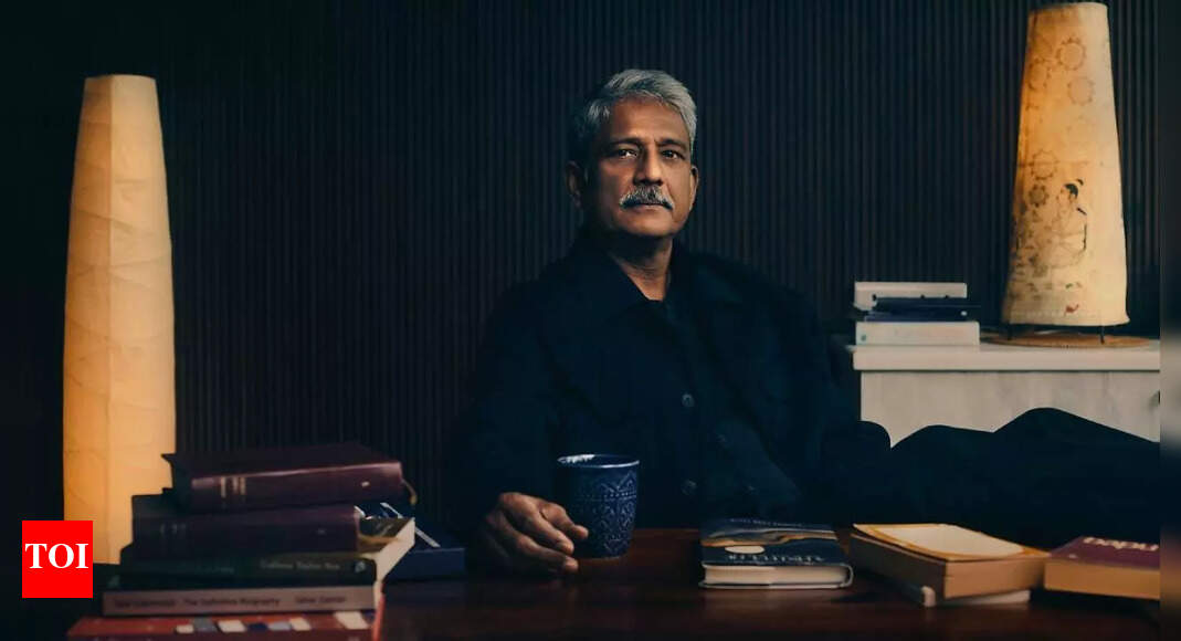 आदिल हुसैन के साथ एक मास्टर क्लास: बॉलीवुड में कैसे बोल्ड और अंतरंग दृश्य फिल्माए जाते हैं – अनन्य |