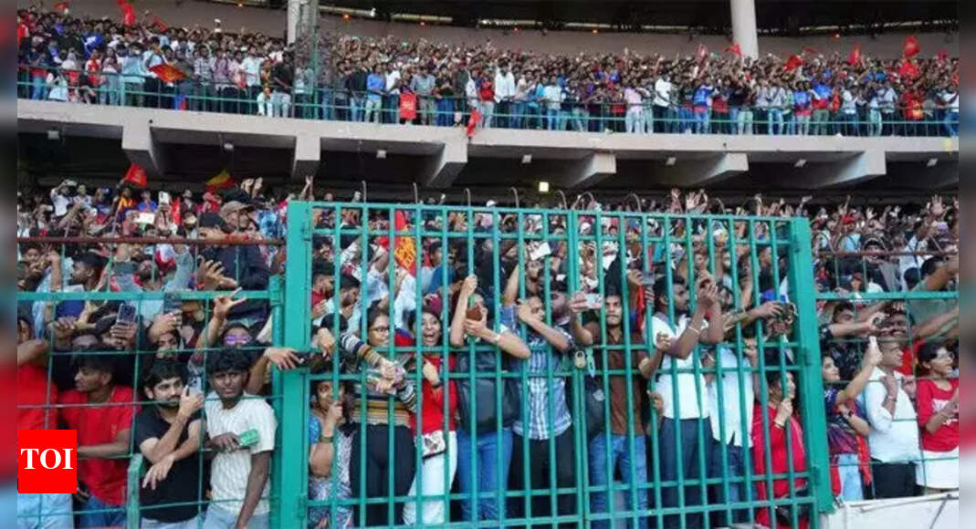 आरसीबी ने बेंगलुरु भगदड़ में सदस्यों को खो देने वाले परिवारों के लिए प्रत्येक 25 लाख रुपये की घोषणा की: ‘करुणा, एकता और देखभाल का वादा’ | क्रिकेट समाचार