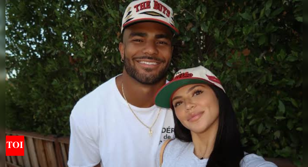 सिडनी वार्नर सैन फ्रांसिस्को 49ers स्टेडियम में फ्रेड वार्नर के एनएफएल सूट के लिए अग्रिम के साथ प्रशंसकों को आश्चर्यचकित करता है एनएफएल समाचार