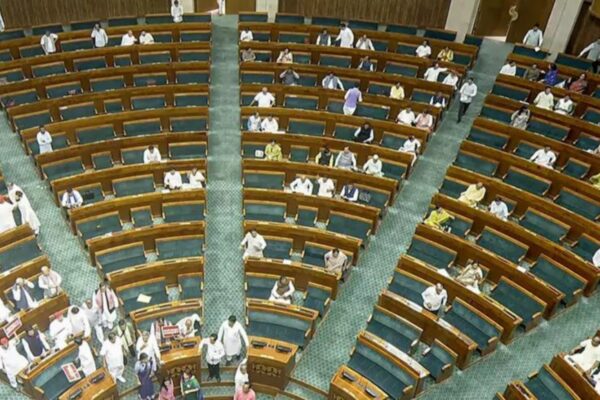 संसदीय पैनल कैंसर की दवाओं पर एक मूल्य सीमा चाहता है | भारत समाचार