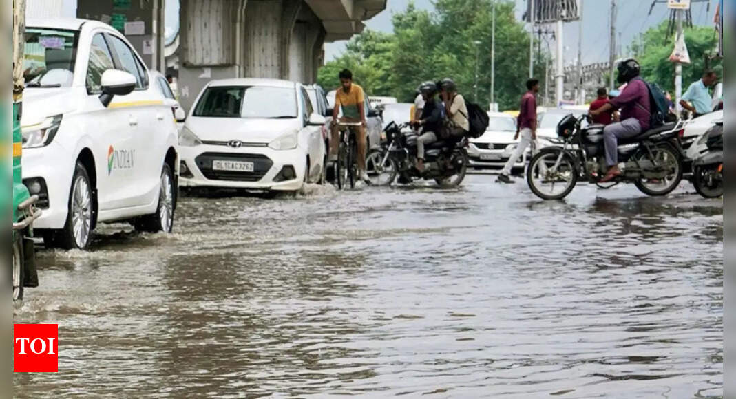 भिगोया और चुनौतीपूर्ण: गुड़गांव की बारिश कहर की 10 अविस्मरणीय चित्र | गुड़गांव समाचार