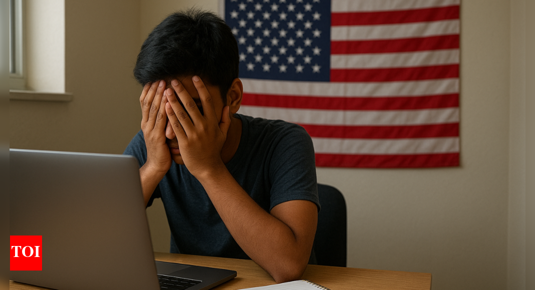 यूएसए बकल में भारतीय छात्र। वीजा और काम की गर्मी के तहत काम | हैदराबाद न्यूज