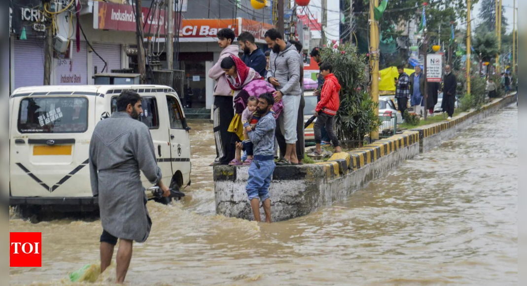 दिल्ली की बारिश: स्पाइसजेट अफेयर्स नोटिस; उड़ान की स्थिति को सत्यापित करने के लिए यात्रियों को बनाएं | भारत समाचार