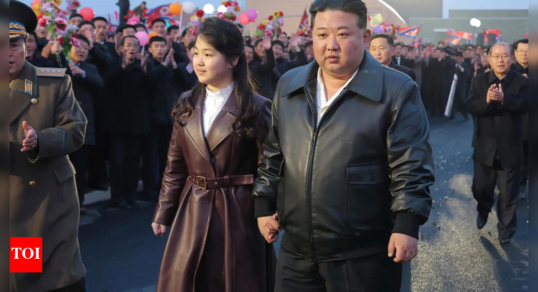 किम जोंग-उन ने बीजिंग के लिए एक अतिथि लाया: उसकी बेटी और उसका संभावित उत्तराधिकारी