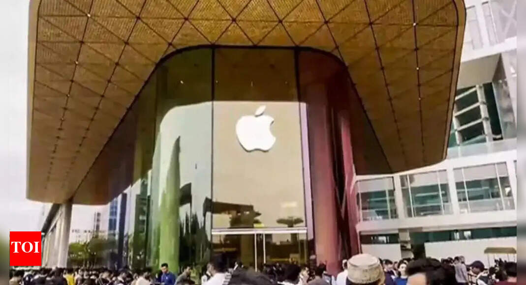 iPhone 17 प्रो और iPhone 17 प्रो मैक्स ने माना कि 9 सितंबर के लॉन्च से पहले स्क्रीन की बैटरी और विवरण ऑनलाइन फ़िल्टर किए गए हैं