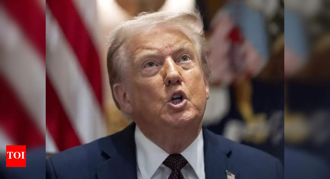 “यूरोप को उस रूसी तेल को खरीदना बंद कर देना चाहिए जो युद्ध का वित्तपोषण कर रहा है।”