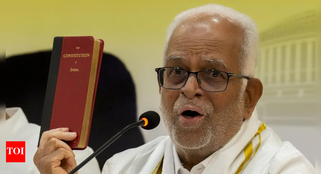 उपाध्यक्ष: बी सुदर्शन रेड्डी ने सांसदों से उनके समर्थन के लिए आग्रह किया; वह उसे ‘भारत की आत्मा’ के लिए एक वोट कहता है | भारत समाचार