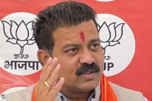 छत्तीसगढ़, विजय शर्मा के डिप्टी सीएम, ‘वोटों की चोरी’ के आरोपों के बारे में कांग्रेस को लौटाते हैं, मतदाताओं की सूची में झूठी प्रविष्टियों का हवाला देते हैं। रायपुर न्यूज