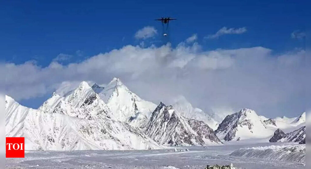 जब हिमस्खलन सियाचेन में सेना के आधार पर हमला करता है तो तीन मारे गए सैनिक | भारत समाचार