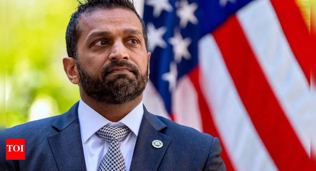 ‘यदि आपने कमला हैरिस के लिए मतदान नहीं किया है …’: मांग कहती है कि काश पटेल ने एफबीआई के पूर्व अधिकारी को बताया कि इस शर्त में उनका काम निश्चित था