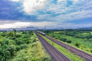 13 सितंबर: 6 -वर्ष के अंतराल के बाद नए राजानी एक्सप्रेस को चिह्नित करने के लिए रेलवे; मार्ग इंटीरियर के माध्यम से बेचा जाता है |