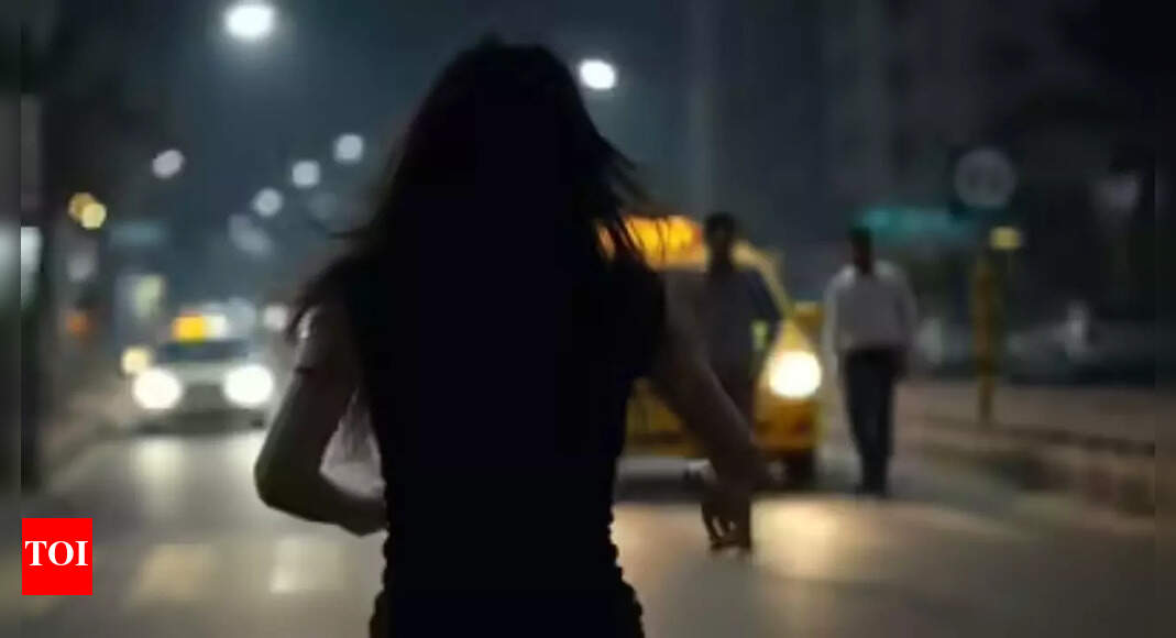 पियो की ब्रिटिश महिला कहती है कि वेस्ट मिडलैंड्स में दो गोरे लोगों द्वारा ‘बलात्कार’ | भारत समाचार